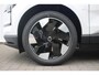 Volvo EX30 P3 Long Range Plus Europa 69 kWh Harman Kardon Premium Audio | Warmtepomp | Adaptive Cruise Control | Pilot Assist | Elektrische Achterklep | 19" | Camera achter | Google Maps | Google Assistant | Preconditioning | Extra getint glas | Blis | Verlichtingspack | Elektrische voorstoelen | Verwarmbaar stuur | Verwarmbare voorstoelen