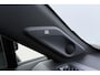 Toyota RAV4 2.5 Hybrid Bi-Tone | ACC | JBL Audio | Stoel+Stuurverwarming | Elektrische Achterklep | Keyless | LED | Camera | 18 Inch