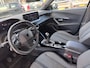 Peugeot 2008 100PK Allure | Camera | Navigatie | Keyless Entery / Start | Cruise Control | DAB | Apple Carplay / Android Auto | | Bluetooth telefoonvoorbereiding | Bots waarschuwing systeem | Hemelbekleding donker