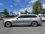 Volvo V90 2.0 T6 Plug-in hybrid AWD Ultimate Bright | Trekhaak | Bowers & Wilkins | Massage | Pano | 360 camera | Zitverhoger geïntegreerd