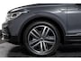 Volkswagen Tiguan 1.5 TSI 150 PK Life Business | Trekhaak | Dig. Cockpit | Adapt. Cruise | Stuur-+stoelverw. | Camera | PDC | NAV+App. Connect | ECC | LM 19" |
