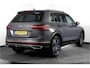 Volkswagen Tiguan 1.5 TSI 150 PK Life Business | Trekhaak | Dig. Cockpit | Adapt. Cruise | Stuur-+stoelverw. | Camera | PDC | NAV+App. Connect | ECC | LM 19" |