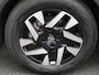 Opel Mokka-e Electric Level 3 50 kWh | Apple Carplay / Android Auto | Achteruitrijcamera | Parkeersensoren | Lichtmetalen Velgen |