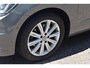 Volkswagen Touran 1.4 TSI Highline Automaat | Massagestoel | Navigatie | BSM | Camera | 12 mnd BOVAG garantie | Whatsapp 06-53188999