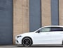 Mercedes-Benz A-klasse 250 e AMG Line Pano | Sfeerverlichting | ACC | Night Pack | 19” AMG Zwart