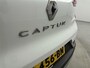 Renault Captur 1.3 mild hybrid 140Pk Techno | Navigatie | Parkeersensoren Voor en Achter & Achteruitrijcamera | Apple Carplay/Android Auto | Cruise Control | Climate Control | Lederen/Stof Bekleding | LED Koplampen | Lichtmetalen Velgen |