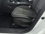 Renault Captur 1.3 mild hybrid 140Pk Techno | Navigatie | Parkeersensoren Voor en Achter & Achteruitrijcamera | Apple Carplay/Android Auto | Cruise Control | Climate Control | Lederen/Stof Bekleding | LED Koplampen | Lichtmetalen Velgen |