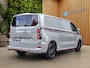 Ford Transit Custom Dubbel Cab. Grey Platinum | Leer | Spoilerpakket | Striping | AGR | Zwarte Accenten | Excl. sierstrippen carrosseriezijde