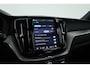 Volvo XC60 2.0 T6 Plug-in hybrid AWD Plus Dark | Prijs rijklaar | Pano | H&K Audio | Trekhaak | Elek. verstelbare sportstoelen| 21" |