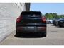 Volvo EX40 Twin Motor Plus Black Edition 82 kWh | Achterbank met armsteun en skiluik | Apple Carplay & Android Auto | Audio installatie premium | Cruise control adaptief met Stop&Go en stuurhulp | Electronic climate controle | Metaal-/micakleur | Warmtepomp