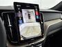 Volvo XC60 T8 Plug-in hybrid AWD Ultra Dark Exec. Ed. | 22" | Heico Diffusor | Getint & Gelamineerd Glas | Alarmklasse 3 | Black Edition Interieur | Luchtvering | Bowers & Wilkins | Geventileerd Nappa | Massagestoelen | Head-Up | 360 Camera | Elektr. verst.