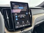 Volvo XC60 T8 Plug-in hybrid AWD Ultra Dark Exec. Ed. | 22" | Heico Diffusor | Getint & Gelamineerd Glas | Alarmklasse 3 | Black Edition Interieur | Luchtvering | Bowers & Wilkins | Geventileerd Nappa | Massagestoelen | Head-Up | 360 Camera | Elektr. verst.