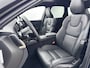 Volvo XC60 T8 Plug-in hybrid AWD Ultra Dark Exec. Ed. | 22" | Heico Diffusor | Getint & Gelamineerd Glas | Alarmklasse 3 | Black Edition Interieur | Luchtvering | Bowers & Wilkins | Geventileerd Nappa | Massagestoelen | Head-Up | 360 Camera | Elektr. verst.