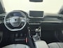 Peugeot 2008 1.2 PureTech 100 Allure | Navigatie | Parkeerhulp | Climate Control | Carplay |