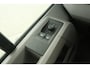 Volkswagen Crafter 2.0 TDI 140PK L3H2 | Airco | Carplay | Trekhaak | Parkeersens. | Navi