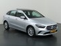 Mercedes-Benz B-klasse 180 | Panoramadak | Widescreen | Stoelverwarming | 360 camera | Verwarmd stuur |