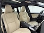 Volvo XC60 D4 191pk Automaat Polar+ / 1e Eig. / Niveauregeling / ACC / BLIS / Panoramadak / Afn. Trekhaak / Sportleder / Xenon / Elektr. Stoelen / Flippers / PDC + Camera / Verw. Voorruit /