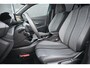 Peugeot 2008 1.2 Hybrid 145 Allure Tot 8 Jaar Garantie! | Navigatie | Achteruitrijcamera | Draadloos Apple Carplay & Android Auto | !!