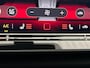 Volkswagen T-Roc R-Line First Edition 1.5 eTSI 150pk DSG Automaat Panoramadak, Harman Kardon audio, Adaptive cruise control, LED matrix koplampen, Lederen bekleding, Black style