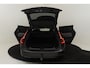 Volvo V90 T6 PLUG-IN HYBRID AWD PLUS DARK *LONG RANGE!* -HARMAN/KARDON|CAMERA|KINDERZITJES|PRIVACY.GLAS|TREKHAAK|WOOL.BLEND|GOOGLE|SoH:100%