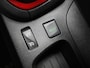 Renault Clio 0.9 TCe Expression | PDC Achter | 16" LMV 'Passion' | Full-Map Navigatie | DAB-Radio | Cruise Control & Snelheidsbegrenzer | Airconditioning | Orig. NL | 1e Eigenaar