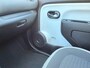 Renault Twingo Z.E. R80 E-Tech Equilibre 22 kWh Apple Carplay/Android Auto , parkeersensor achter  , airco (automatisch) , usb , tel , multimedia scherm klein .