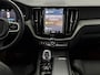 Volvo XC60 2.0 T6 Plug-in hybrid AWD Plus Dark Panoramadak, 360 Camera, Navi, Harman/Kardon, Memory stoelen, Elektrische achterklep, Stoel/Stuur verwarming
