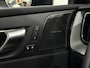 Volvo XC60 2.0 T6 Plug-in hybrid AWD Plus Dark Panoramadak, 360 Camera, Navi, Harman/Kardon, Memory stoelen, Elektrische achterklep, Stoel/Stuur verwarming