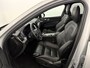 Volvo XC60 2.0 T6 Plug-in hybrid AWD Plus Dark Panoramadak, 360 Camera, Navi, Harman/Kardon, Memory stoelen, Elektrische achterklep, Stoel/Stuur verwarming