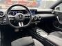 Mercedes-Benz A-klasse 180 Star Edition AMG Line / Pano / Sfeer / Camera / LED