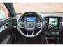 Volvo XC40 B3 177PK Core | 19" | Trekhaak | All-Season | Lighting | Power Seats |