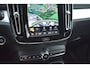Volvo XC40 B3 177PK Core | 19" | Trekhaak | All-Season | Lighting | Power Seats |