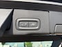 Volvo XC60 2.0 T6 Plug-in hybrid AWD Ultimate Dark | Luchtvering | Ventilatie+/Massage | 22'' LM | Trekhaak | BTW |