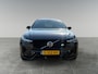 Volvo XC60 2.0 T6 Plug-in hybrid AWD Ultimate Dark | Luchtvering | Ventilatie+/Massage | 22'' LM | Trekhaak | BTW |