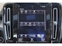 Volvo XC40 T3 Business Pro - IntelliSafe Assist & Surround - Parkeercamera achter - Parkeersensoren voor & achter - Volvo On Call - Inklapbare trekhaak - 18' LMV