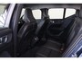 Volvo XC40 T3 Business Pro - IntelliSafe Assist & Surround - Parkeercamera achter - Parkeersensoren voor & achter - Volvo On Call - Inklapbare trekhaak - 18' LMV