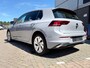 Volkswagen Golf 1.5 TSI,Stuurverw,Airco,Carplay,Cruise Adaptief,lane control,Front control,Stoelverw,isofix,