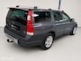 Volvo XC70 2.5 T Summum LEER/ XENON / TREKHAAK
