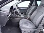 CUPRA Leon Sportstourer 1.5 TSI e-Hybrid Business | Trekhaak | Camera | Side Assist | ACC | Elek. Achterklep | Stuur-/Stoelverwarming | Sportstoelen | 18'' |
