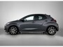 Toyota Yaris 1.5 Hybrid Executive | Dealer onderhouden | JBL | Head-Up Display | dodehoek detectie | stoel+stuurverwarming | Draadloze telefoonlader | Pakeersensoren voor+achter | Navigatie | Apple CarPlay/Android Auto |