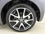 Toyota Yaris 1.5 Hybrid Executive | Dealer onderhouden | JBL | Head-Up Display | dodehoek detectie | stoel+stuurverwarming | Draadloze telefoonlader | Pakeersensoren voor+achter | Navigatie | Apple CarPlay/Android Auto |
