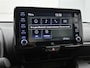 Toyota Yaris 1.5 Hybrid Executive | Dealer onderhouden | JBL | Head-Up Display | dodehoek detectie | stoel+stuurverwarming | Draadloze telefoonlader | Pakeersensoren voor+achter | Navigatie | Apple CarPlay/Android Auto |
