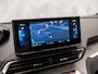 Peugeot 3008 1.6 HYbrid4 300 GT 300Pk Automaat (PANORAMADAK, APPLE CARPLAY, 360 CAMERA, LEDER, GETINT GLAS, SPORTSTOELEN, KEYLESS, ADAPTIVE CRUISE, NIEUWSTAAT)