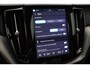 Volvo XC60 T8 Plug-in hybrid Plus Dark | ACC | Luchtvering | Panoramadak | Trekhaak | Harman/Kardon | 360° Camera | BLIS