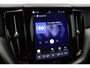 Volvo XC60 T8 Plug-in hybrid Plus Dark | ACC | Luchtvering | Panoramadak | Trekhaak | Harman/Kardon | 360° Camera | BLIS