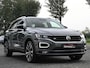 Volkswagen T-Roc 1.5TSI 150pk R-Line Pano Trekh LED 19-Inch Keyless DAB ACC Side/Lane Assist