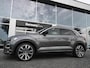 Volkswagen T-Roc 1.5TSI 150pk R-Line Pano Trekh LED 19-Inch Keyless DAB ACC Side/Lane Assist