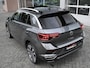 Volkswagen T-Roc 1.5TSI 150pk R-Line Pano Trekh LED 19-Inch Keyless DAB ACC Side/Lane Assist