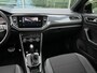 Volkswagen T-Roc 1.5TSI 150pk R-Line Pano Trekh LED 19-Inch Keyless DAB ACC Side/Lane Assist