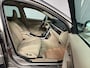 Volvo XC70 2.0 T5 FWD Momentum Panoramadak Leder Cruise